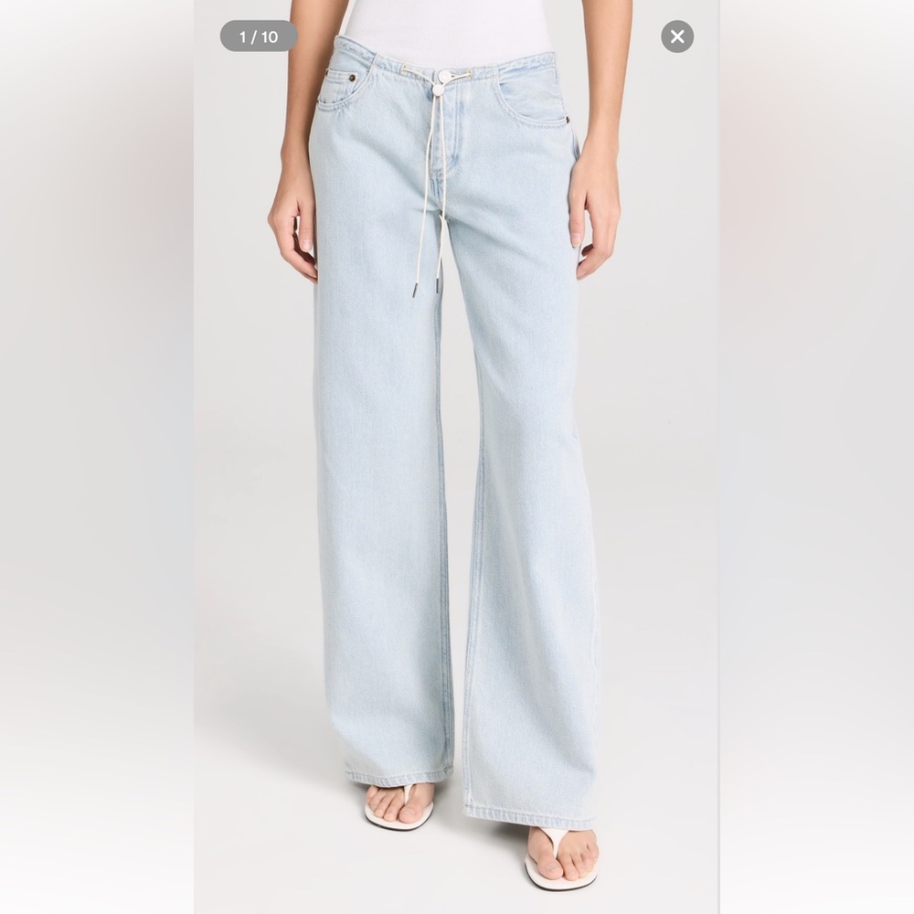 Still here Stylish Light blue cool Jeans for Women. Size 26